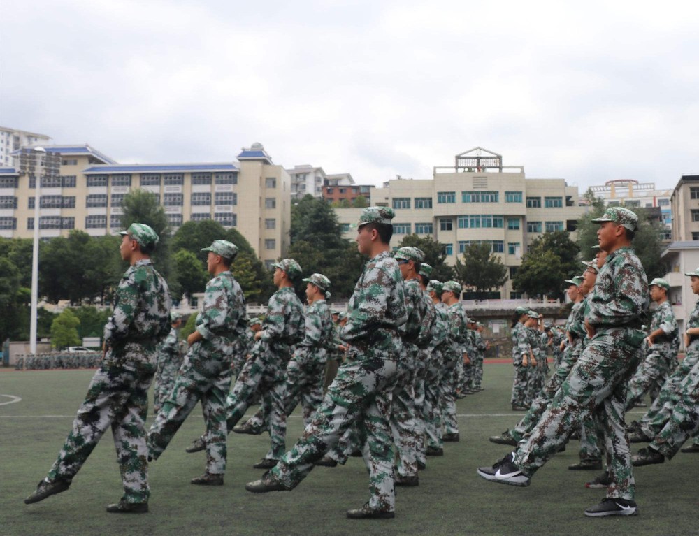 管教厌学孩子学校,青少年厌学学校